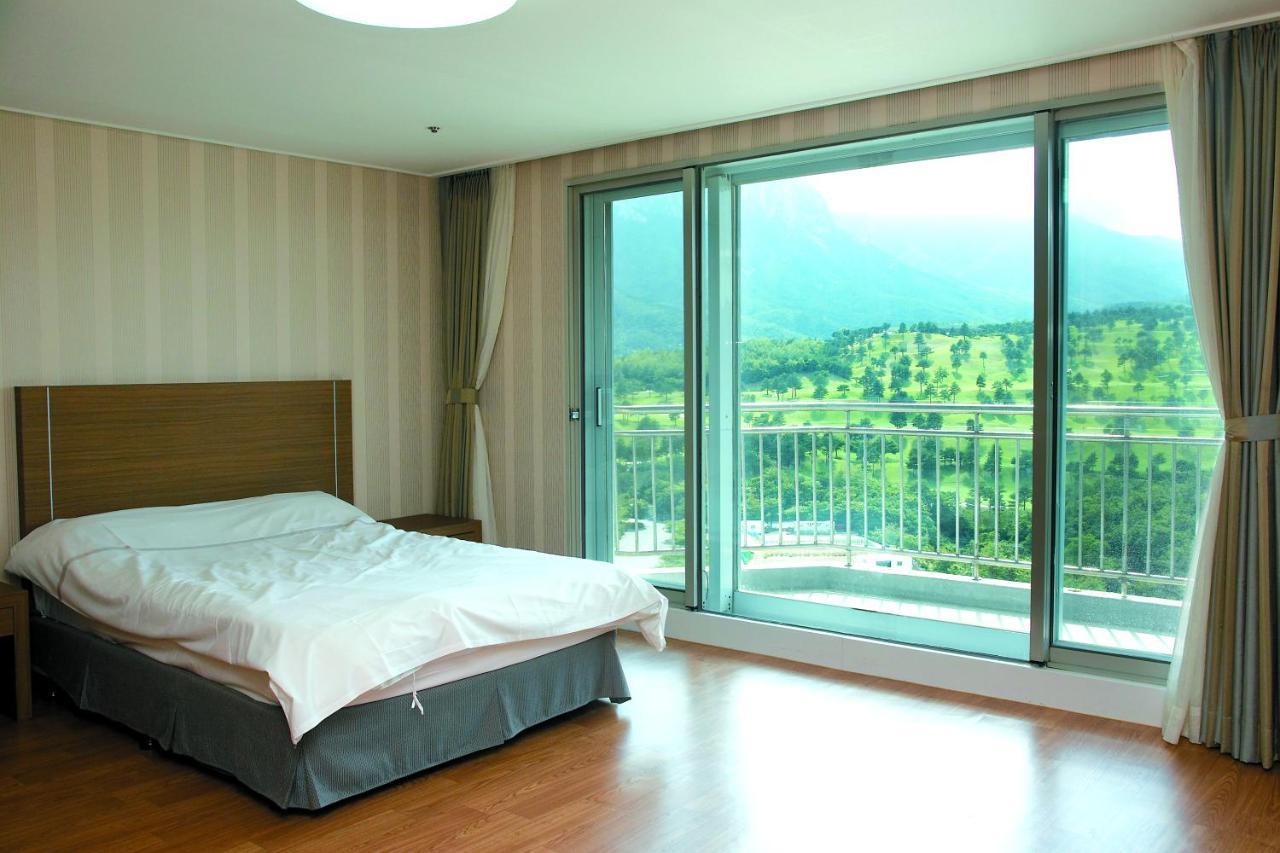 Seorak I-Park Condo Сокчхо Экстерьер фото